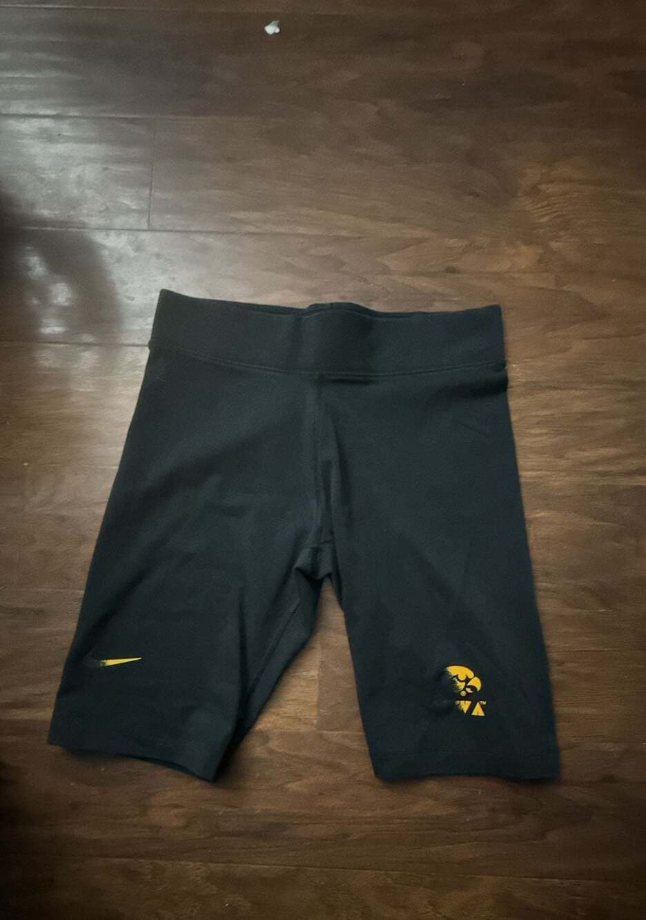 Nike Women's Iowa Hawkeyes Dri-FIT Essential Bike Shorts Black